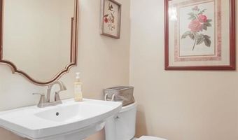 6 River Bluff Ct, Augusta, MO 63332