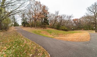 112 Sabra Ct, Apple Valley, MN 55124