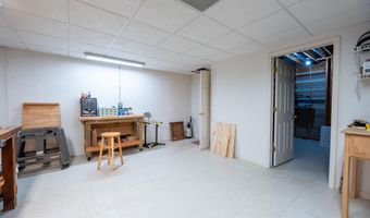 2222 Stonebridge Dr N, Ann Arbor, MI 48108