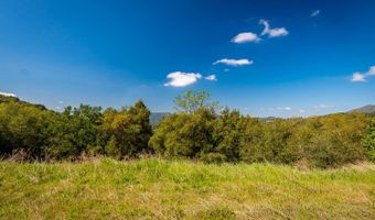 9 Valley Oak Dr, Ahwahnee, CA 93601