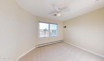 11 Drake Dr, Bayville, NJ 08721