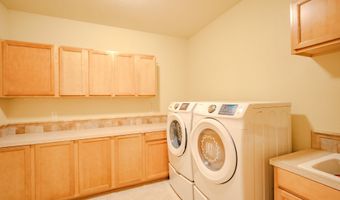 9692 WILLAMETTE St, Aumsville, OR 97325