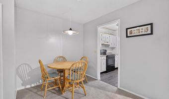14 Riverview Dr 14, Bridgeport, CT 06604