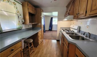 107 N Roanoke Ave, Austintown, OH 44515