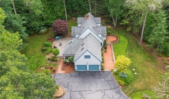 20 Beechwood Dr, Cranston, RI 02921