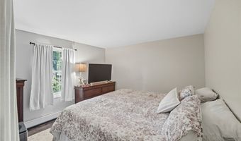 94 Maxson Hill Rd, Hopkinton, RI 02804