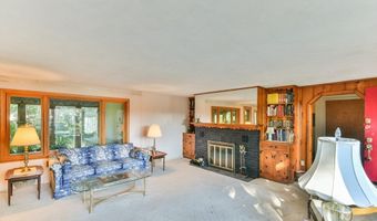 24 Curtis St, Auburn, MA 01501