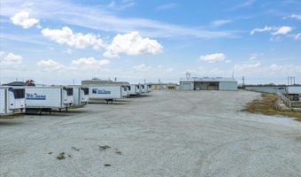 707 S Wickham St, Alvord, TX 76225