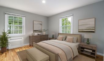 17 Alan Ave, Danbury, CT 06811