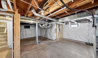 102 Center St, Algonquin, IL 60102