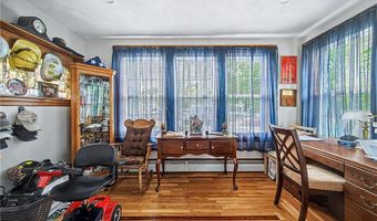 3288 Mendon Rd, Cumberland, RI 02864