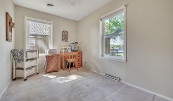 604 Dam Rd, Arnolds Park, IA 51331
