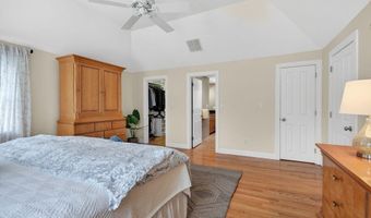 3 Seten Cir, Andover, MA 01810