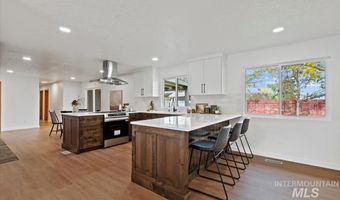 204 Hilldrop St, Caldwell, ID 83605