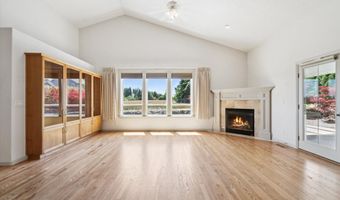 20707 YUKON St, Aurora, OR 97002