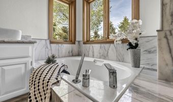 1097 Meadowlark Cir, Gardnerville, NV 89460