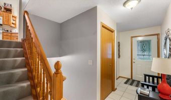 2682 Cutters Grove Cir, Anoka, MN 55303