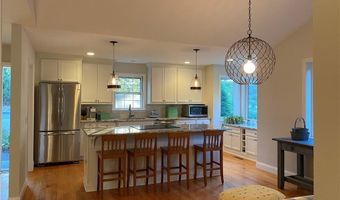 101 Legend Hill Rd 101, Madison, CT 06443