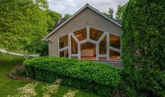 6300 Jonathan Ln, Albany, OH 45710