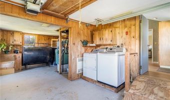 120 Chestnut Ave, Narragansett, RI 02882