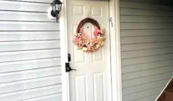 61 Stonyridge Dr, Bayonne, NJ 07035