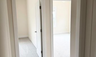 44858 TIVERTON Sq, Ashburn, VA 20147