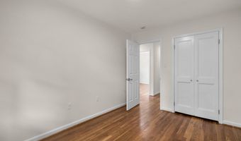 8815 TUCKERMAN Ln, Potomac, MD 20854