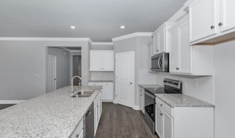 1264 EIDSON St, Athens, AL 35611