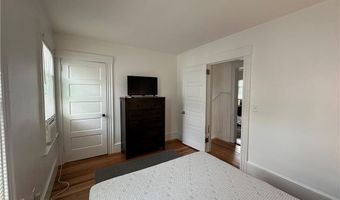 15 Kilburn Ct 15, Newport, RI 02840