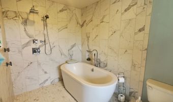 762 Old McLeod Brg, Adrian, GA 31002