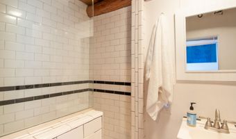 929 AVENIDA ESTRELLITA NE, Albuquerque, NM 87110