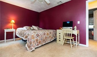 65 Jeri Lynn Cir, Warwick, RI 02886