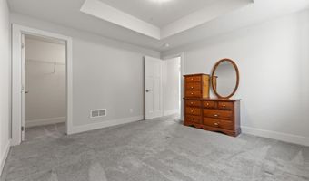 2908 NW Sharmin Dr, Ankeny, IA 50023