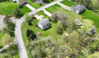 11686 Parkwood Dr, Alden, NY 14004