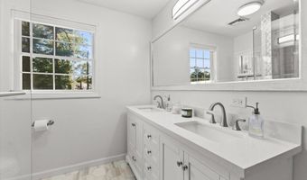 15- Rr Algerine St, Berkley, MA 02779