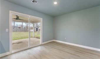 2201 SE 15Th St, Bentonville, AR 72712