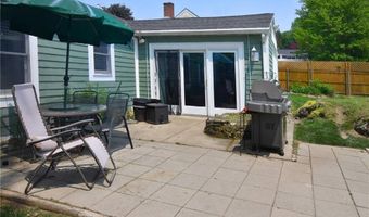 32 Harrington Dr, Johnston, RI 02919