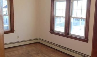 200 Market St, Warren, RI 02885