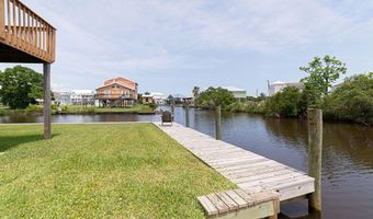 11088 Tahiti St, Bay St. Louis, MS 39520