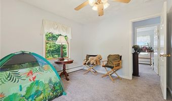 50 Brookdale Ave, Cranston, RI 02921