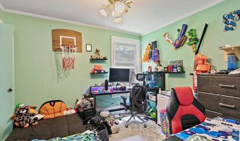 23096 W Lake Shore Dr, Antioch, IL 60002