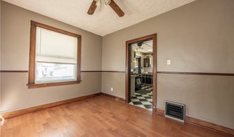 566 Lindell St, Akron, OH 44305