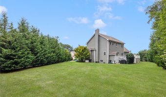 10 Honey Lou Ct, Cranston, RI 02921
