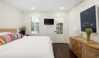8 Cross St 1, Newport, RI 02840
