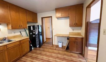 42 Walker St, Athens, OH 45701