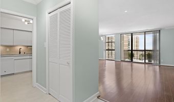 1016 S WAYNE St 1008, Arlington, VA 22204