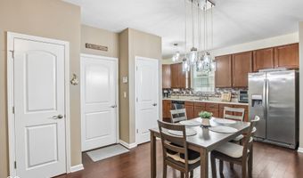 425 Dylan Dr, Avon, IN 46123