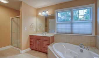 33 CHADWICK Dr, Dover, DE 19901