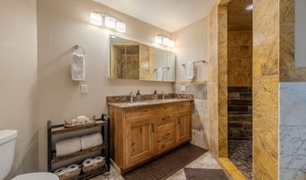 10570 E FAR CRY Rd, Athol, ID 83801