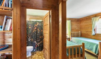 1048 Cottage Rd, Averill, VT 05903
